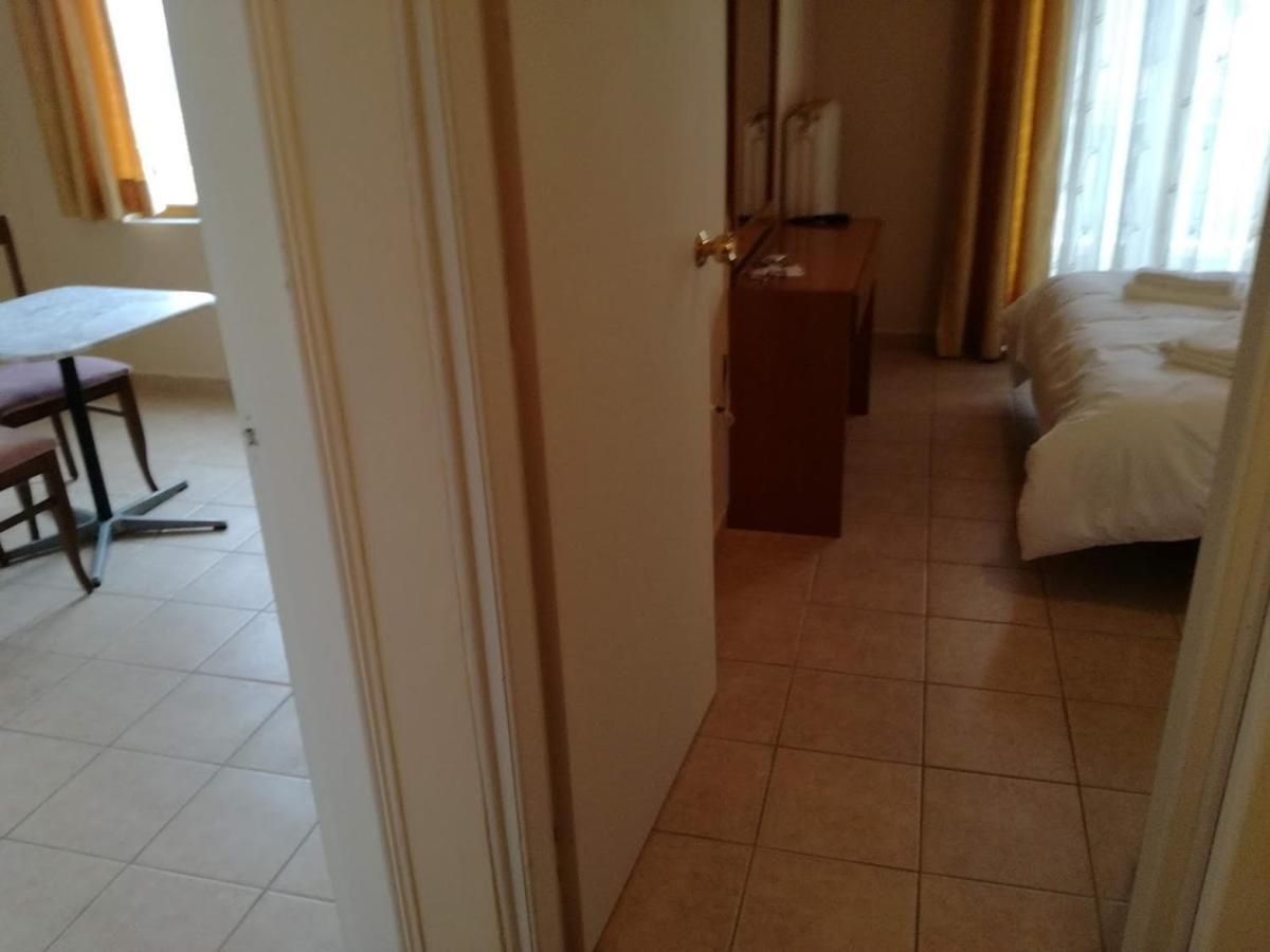 Parnon Hotel Agios Petros  Экстерьер фото